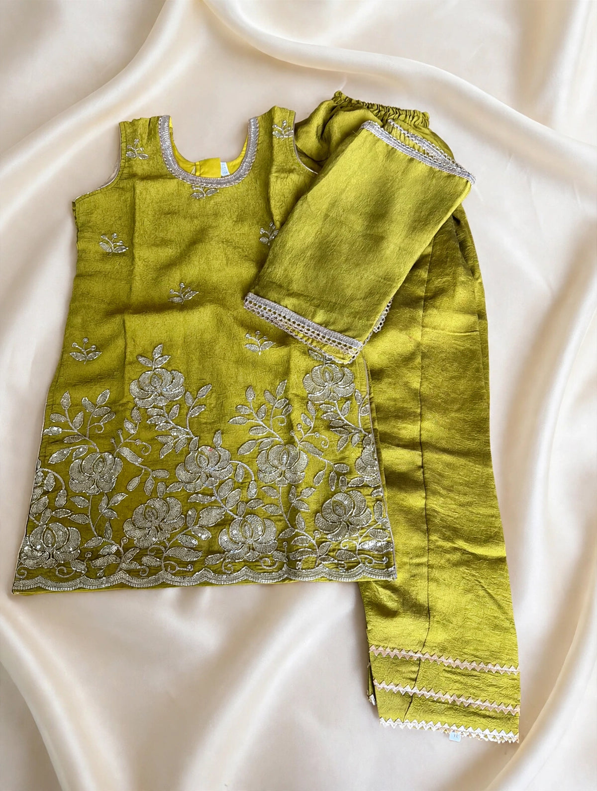 Shalwar suit